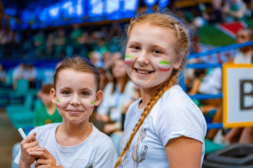 Kibice na meczu Śląska Wrocław z drużyną Arriva Polski Cukier Toruń w Orbicie