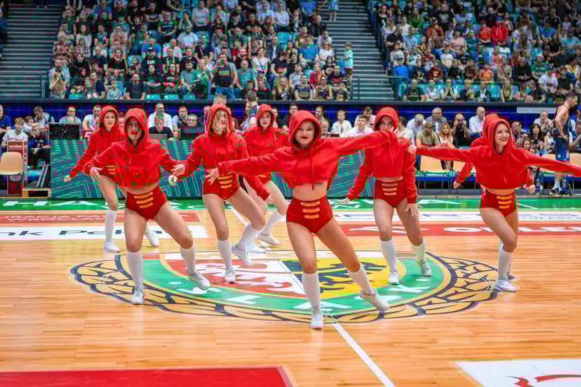 Kibice na meczu Śląska Wrocław z drużyną Arriva Polski Cukier Toruń w Orbicie