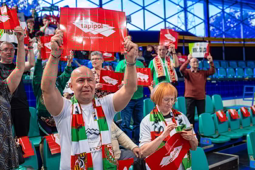 Kibice na meczu Śląska Wrocław z drużyną Arriva Polski Cukier Toruń w Orbicie