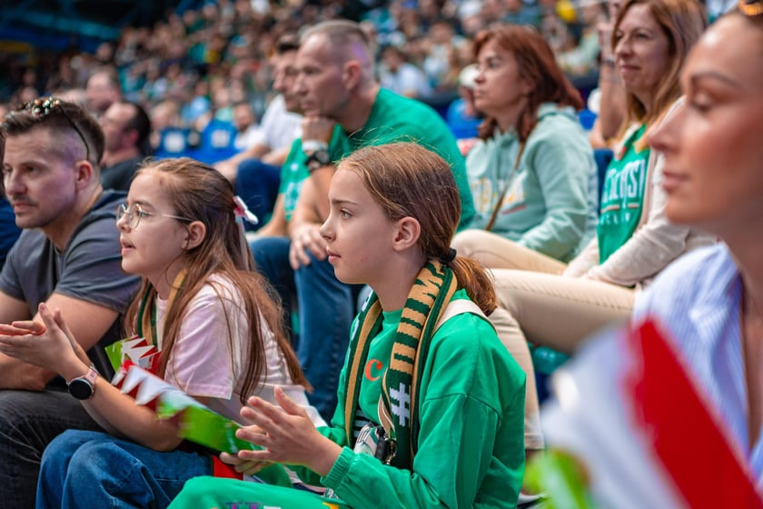 Kibice na meczu Śląska Wrocław z drużyną Arriva Polski Cukier Toruń w Orbicie