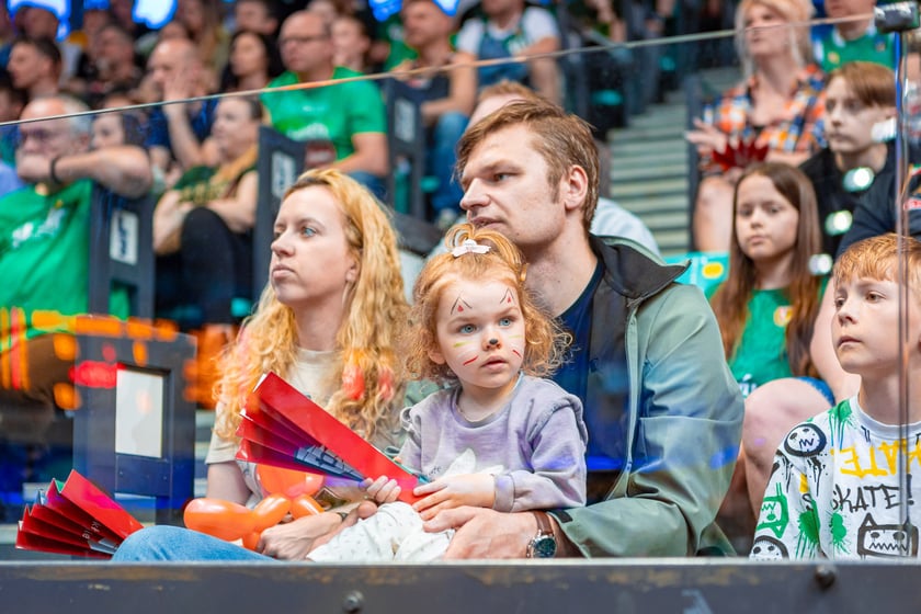 Kibice na meczu Śląska Wrocław z drużyną Arriva Polski Cukier Toruń w Orbicie