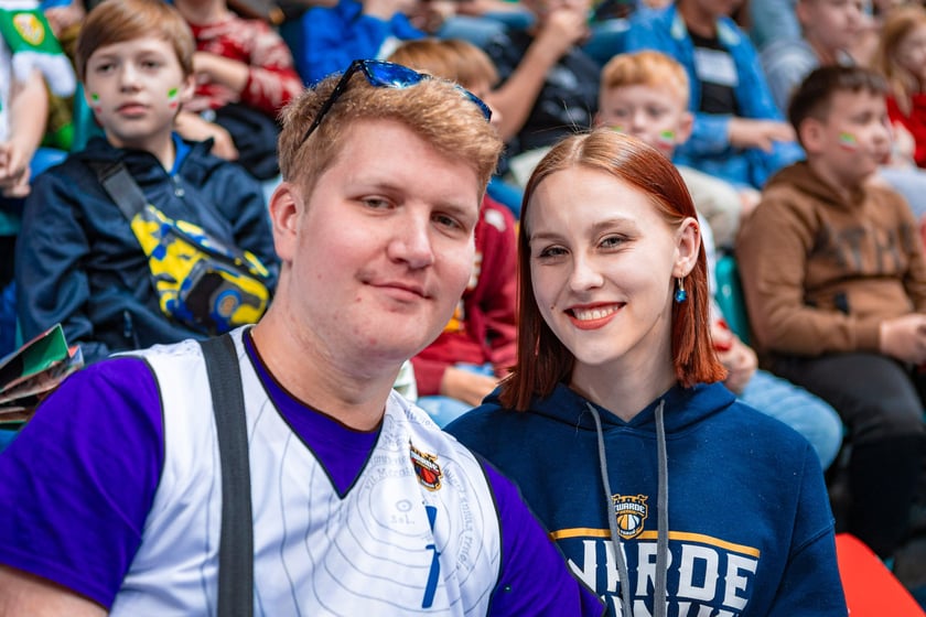 Kibice na meczu Śląska Wrocław z drużyną Arriva Polski Cukier Toruń w Orbicie
