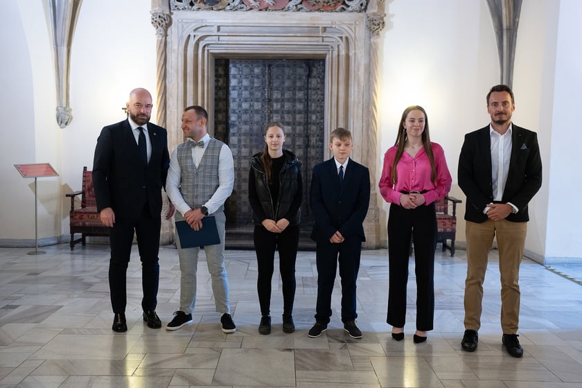 wręczenie nagród sportowcom i trenerom w Starym Ratuszu