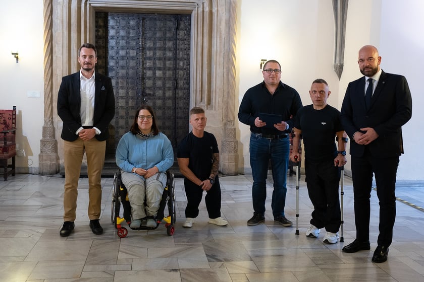 wręczenie nagród sportowcom i trenerom w Starym Ratuszu