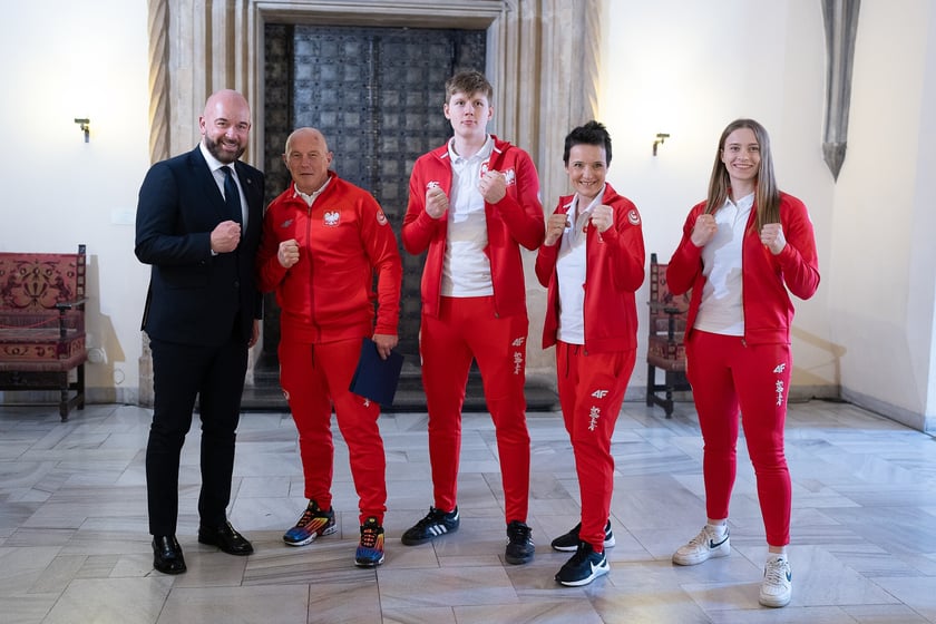 wręczenie nagród sportowcom i trenerom w Starym Ratuszu