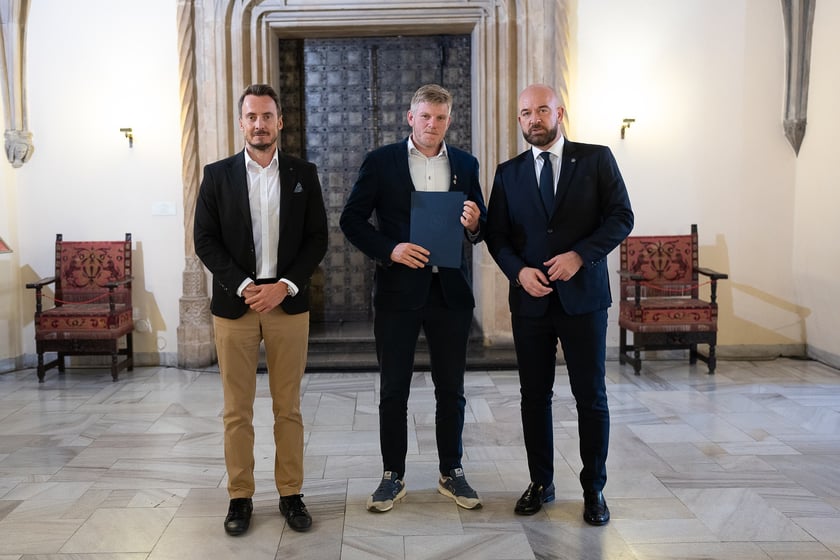 wręczenie nagród sportowcom i trenerom w Starym Ratuszu