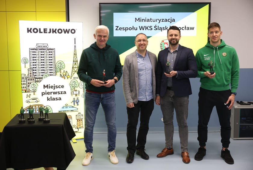 Piłkarze Śląska Wrocław w miniaturze w Kolejkowie - konferencja prasowa