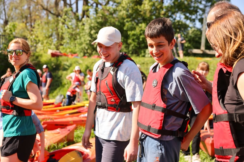 Spływ kajakowy na rozpoczęcie Majówki 2024 we Wrocławiu