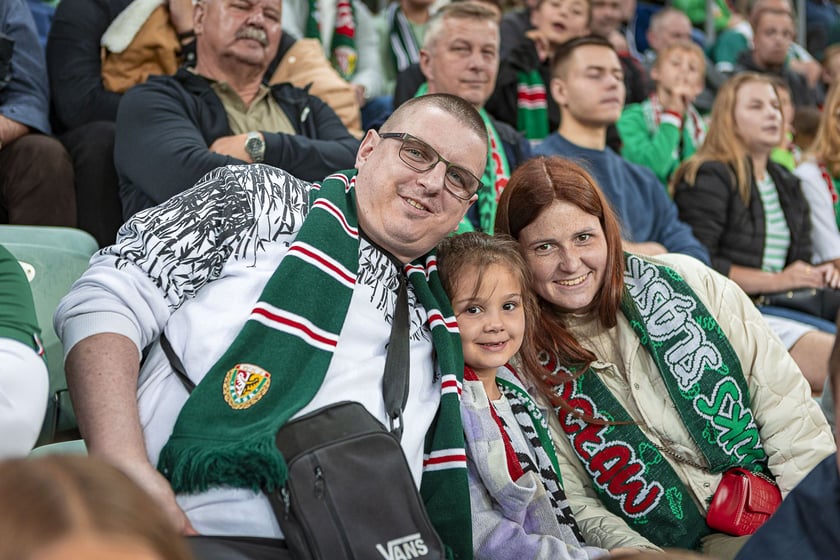 Kibice na meczu Śląska Wrocław z Cracovią na Tarczyński Arenie