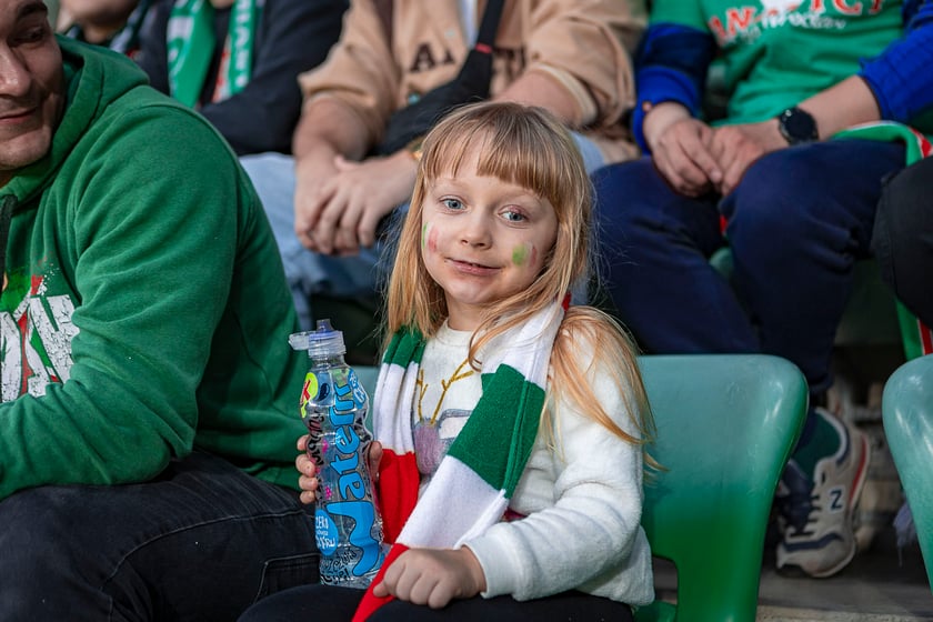 Kibice na meczu Śląska Wrocław z Cracovią na Tarczyński Arenie