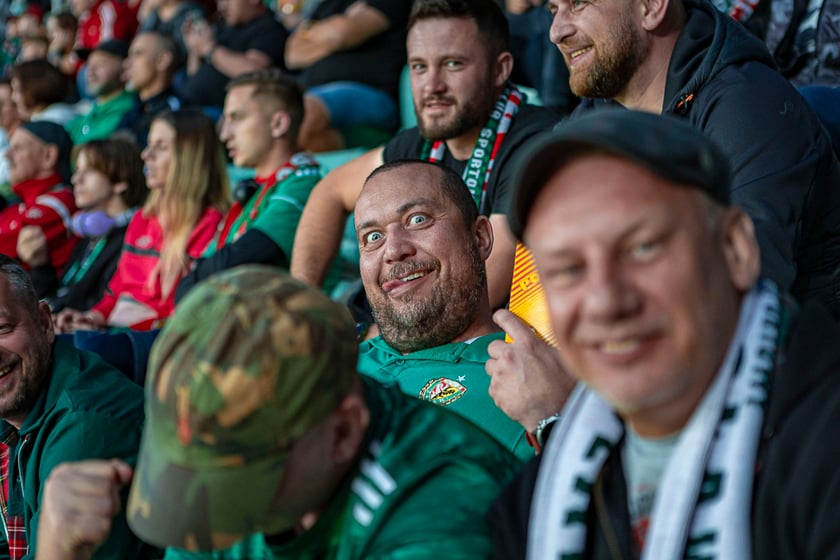 Kibice na meczu Śląska Wrocław z Cracovią na Tarczyński Arenie