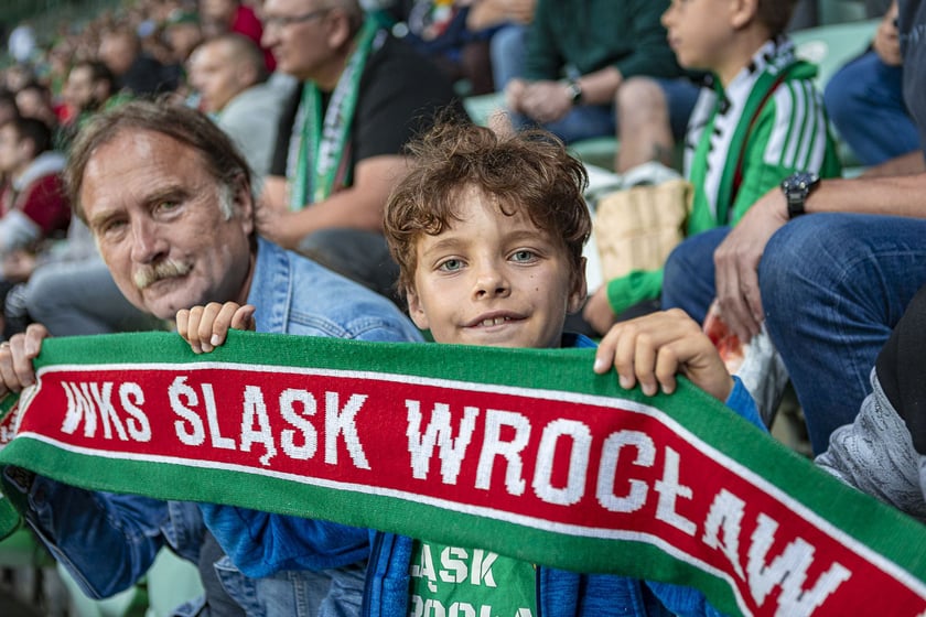 Kibice na meczu Śląska Wrocław z Cracovią na Tarczyński Arenie