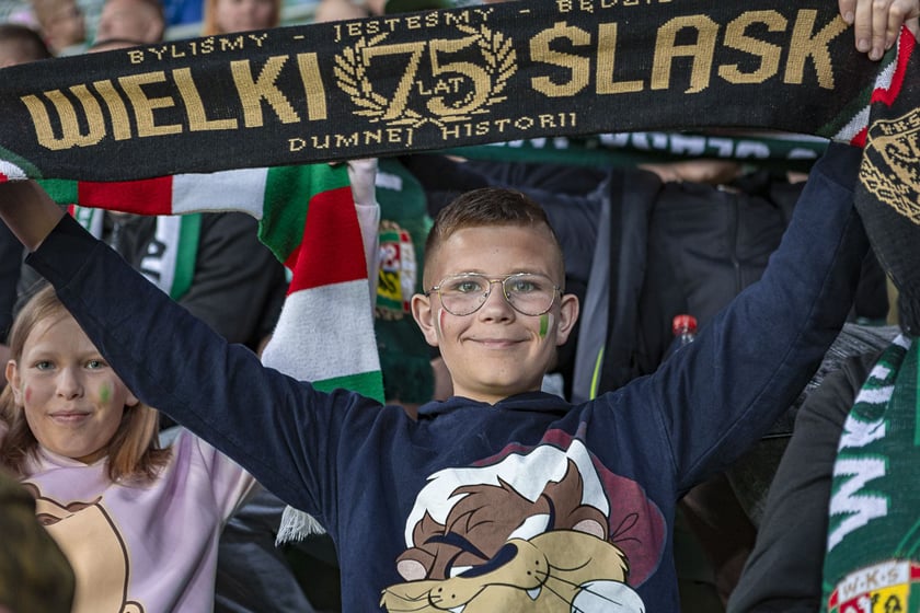 Kibice na meczu Śląska Wrocław z Cracovią na Tarczyński Arenie