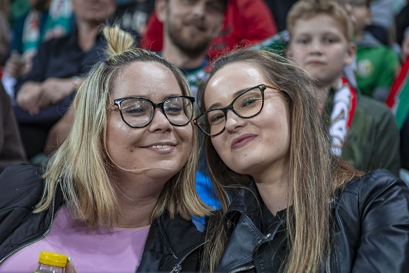 Kibice na meczu Śląska Wrocław z Cracovią na Tarczyński Arenie