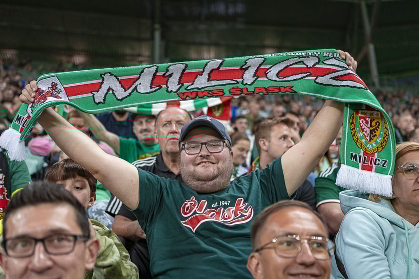 Kibice na meczu Śląska Wrocław z Cracovią na Tarczyński Arenie