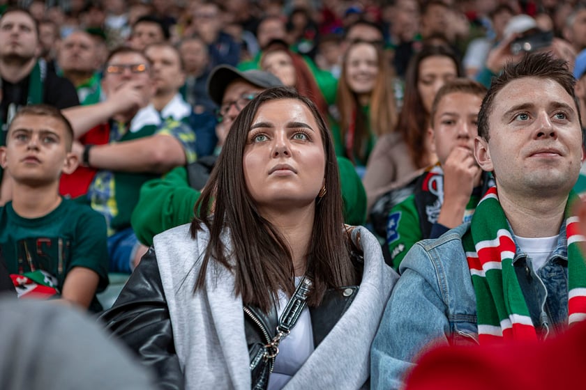 Kibice na meczu Śląska Wrocław z Cracovią na Tarczyński Arenie