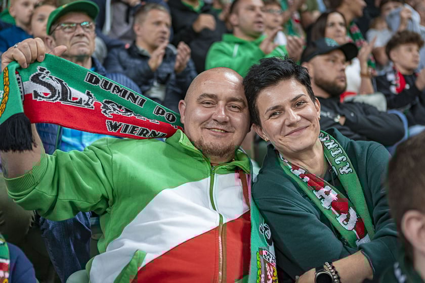 Kibice na meczu Śląska Wrocław z Cracovią na Tarczyński Arenie