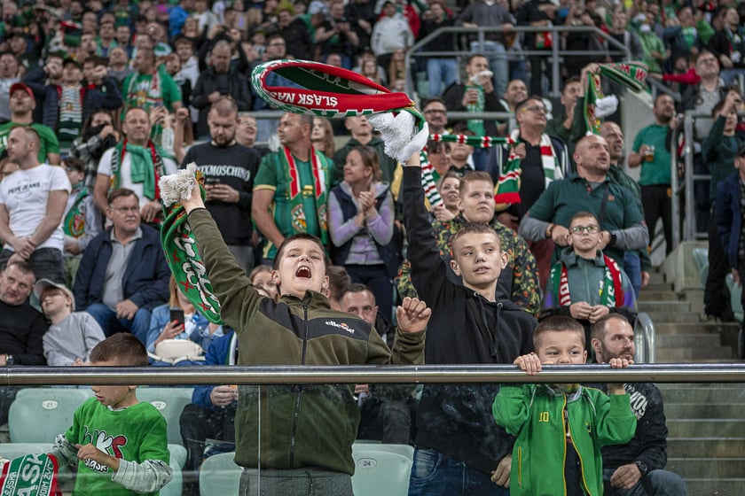 Kibice na meczu Śląska Wrocław z Cracovią na Tarczyński Arenie