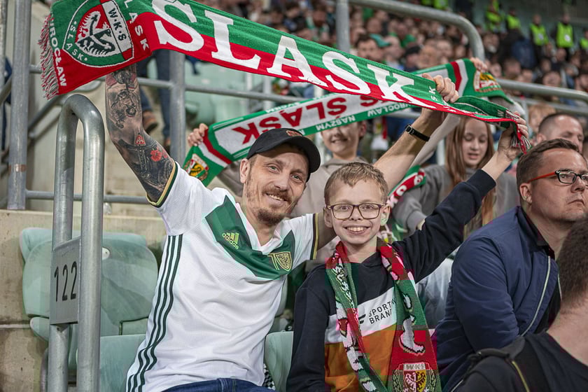 Kibice na meczu Śląska Wrocław z Cracovią na Tarczyński Arenie