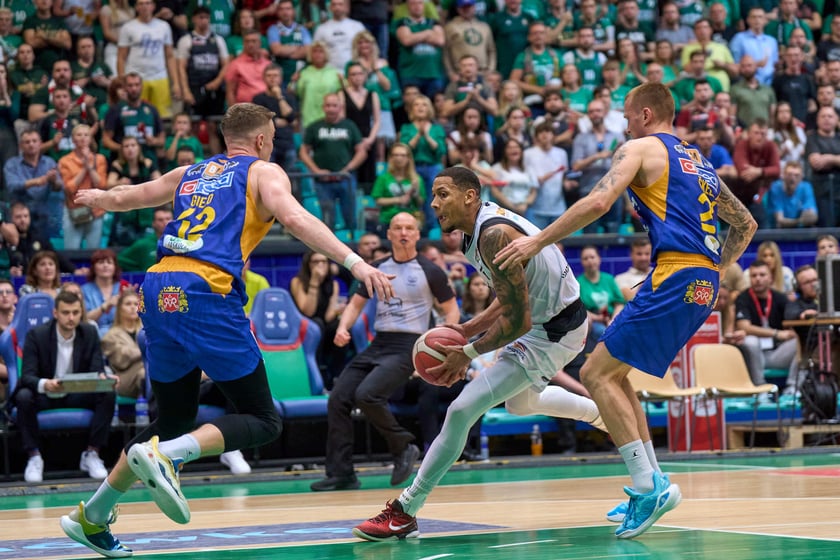 Śląsk - Stal, 12 maja, hala Orbita