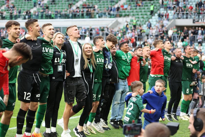 Śląsk Wrocław - Radomiak Radom. Zdjęcia kibiców oraz z meczu.