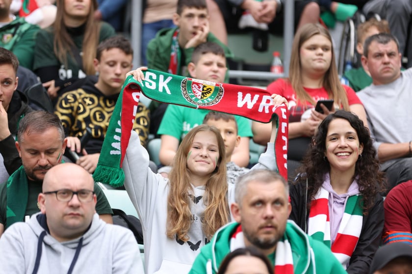 Śląsk Wrocław - Radomiak Radom. Zdjęcia kibiców oraz z meczu.