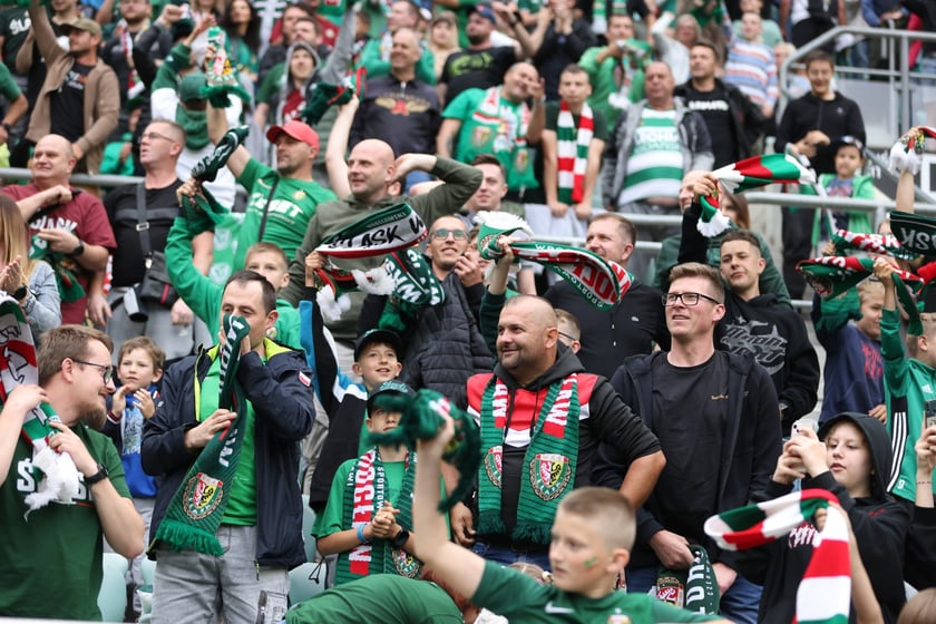 Śląsk Wrocław - Radomiak Radom. Zdjęcia kibiców oraz z meczu.