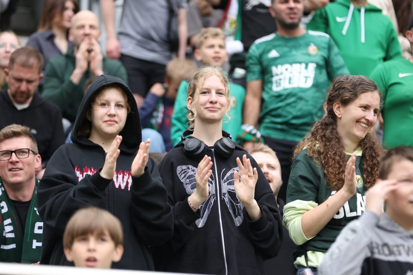 Śląsk Wrocław - Radomiak Radom. Zdjęcia kibiców oraz z meczu.