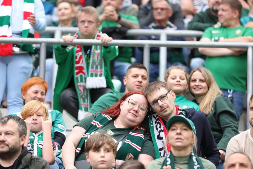 Śląsk Wrocław - Radomiak Radom. Zdjęcia kibiców oraz z meczu.