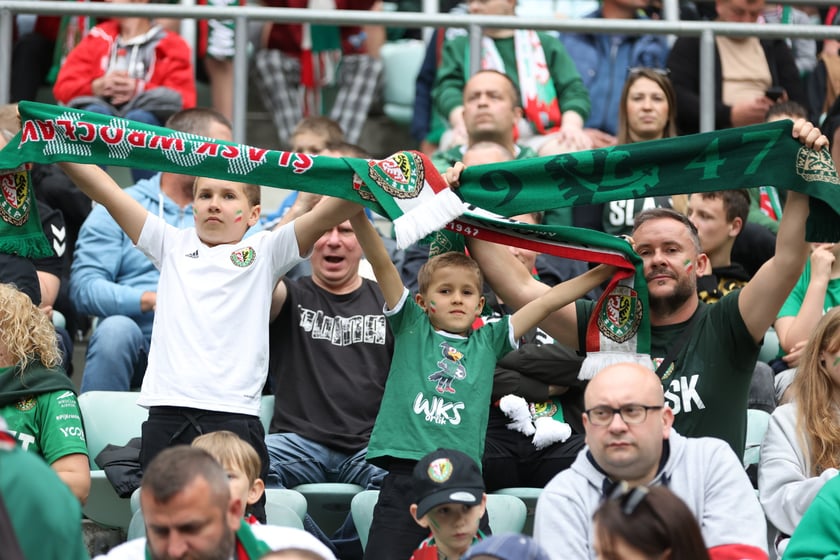 Śląsk Wrocław - Radomiak Radom. Zdjęcia kibiców oraz z meczu.