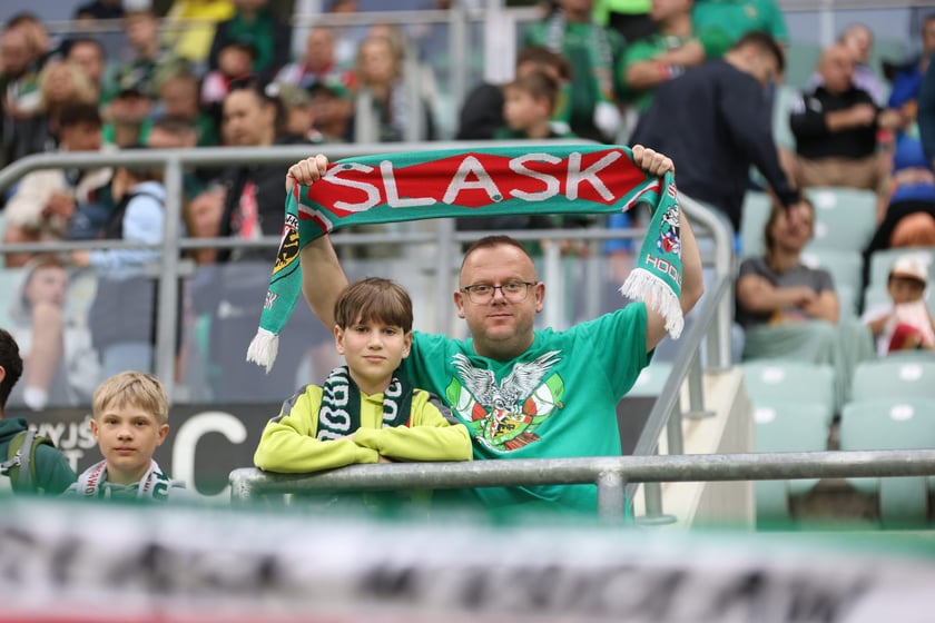 Śląsk Wrocław - Radomiak Radom. Zdjęcia kibiców oraz z meczu.