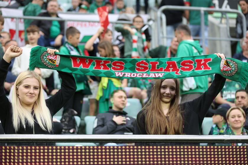 Śląsk Wrocław - Radomiak Radom. Zdjęcia kibiców oraz z meczu.
