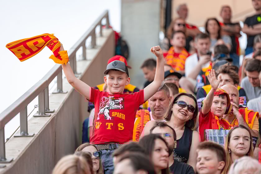 Kibice na meczu Sparta Wrocław - Stal Gorzów Wielkopolski 26 maja na Olimpijskim
