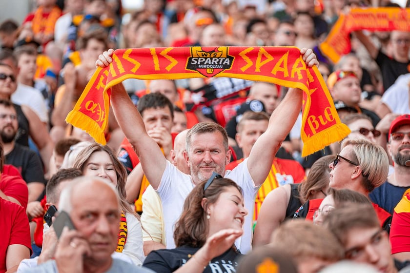 Kibice na meczu Sparta Wrocław - Stal Gorzów Wielkopolski 26 maja na Olimpijskim