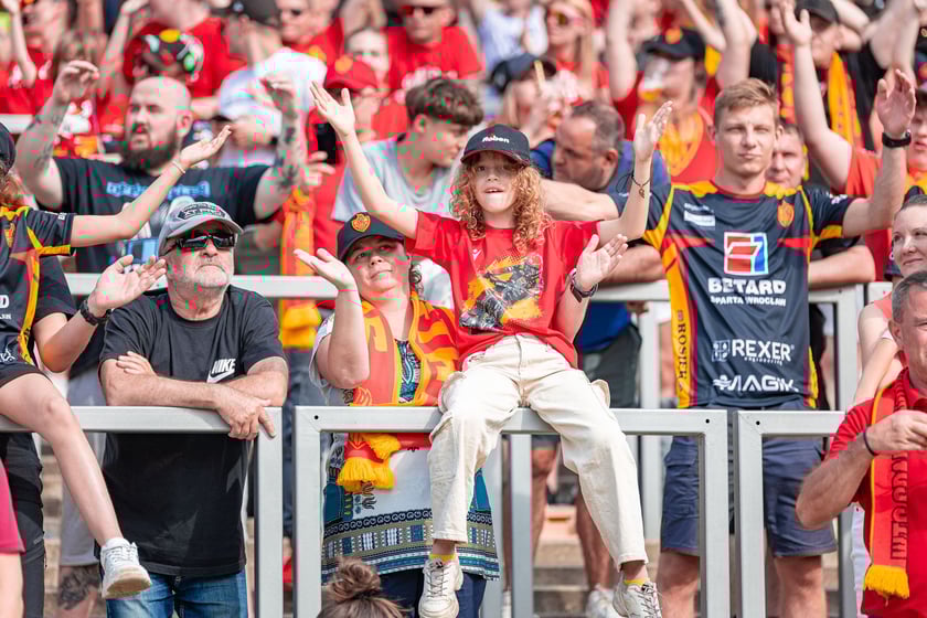 Kibice na meczu Sparta Wrocław - Stal Gorzów Wielkopolski 26 maja na Olimpijskim