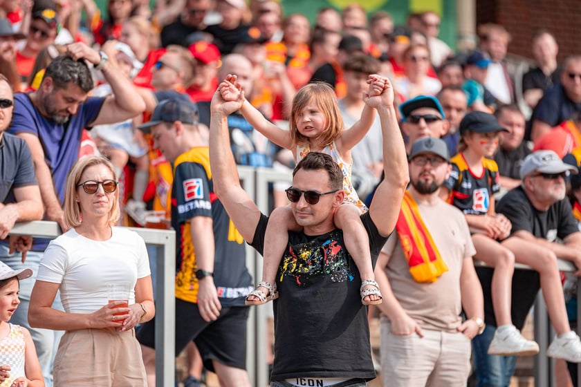 Kibice na meczu Sparta Wrocław - Stal Gorzów Wielkopolski 26 maja na Olimpijskim