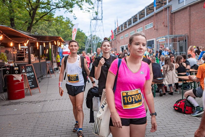 10. PKO Nocny Wrocław Półmaraton – zobaczcie zdjęcia uczestników tuż przed startem