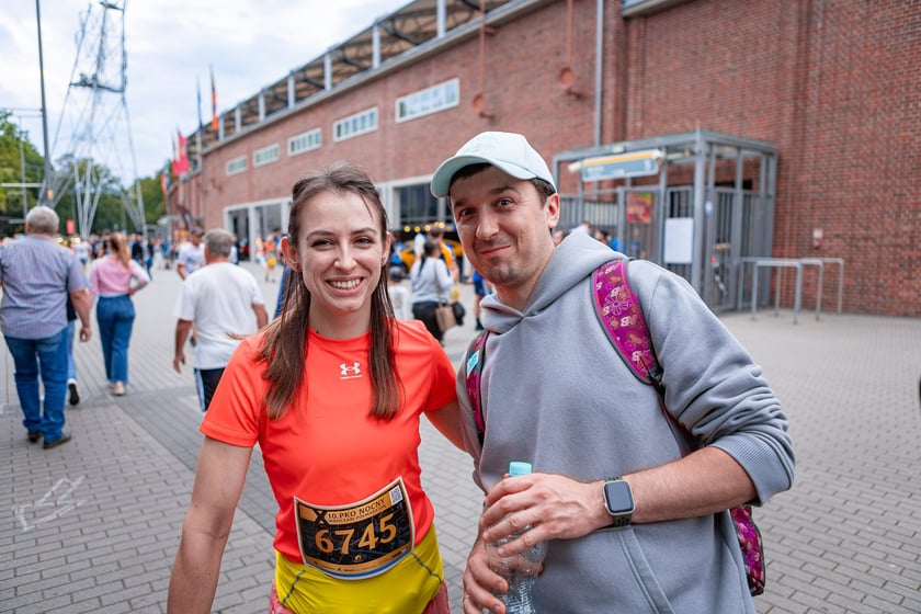 10. PKO Nocny Wrocław Półmaraton – zobaczcie zdjęcia uczestników tuż przed startem