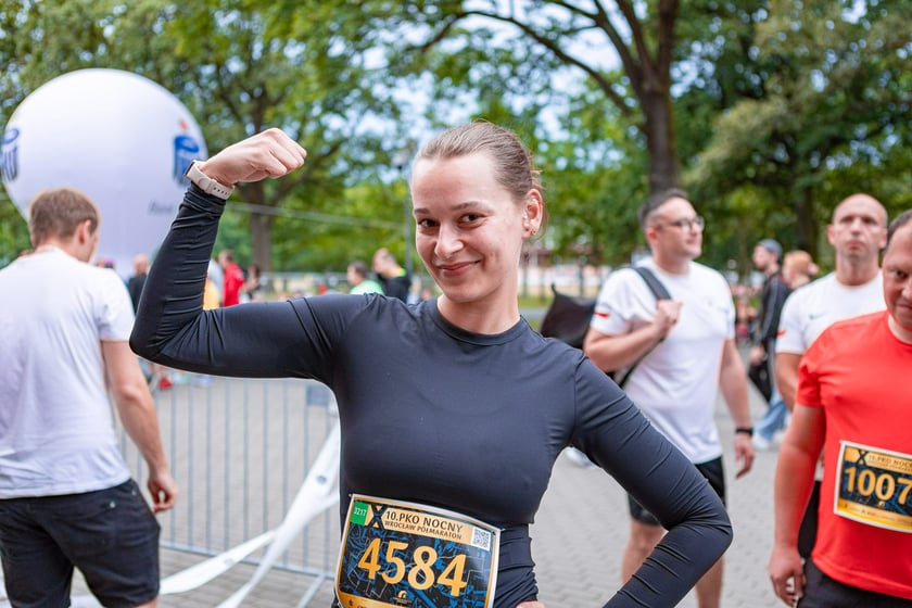 10. PKO Nocny Wrocław Półmaraton – zobaczcie zdjęcia uczestników tuż przed startem