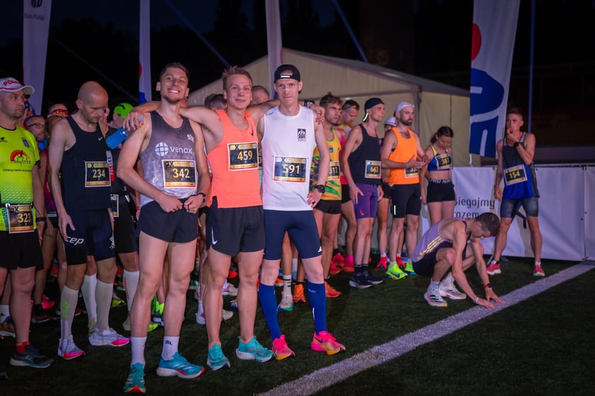 10. PKO Nocny Wrocław Półmaraton. Zdjęcia zawodników