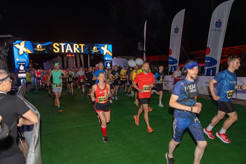 10. PKO Nocny Wrocław Półmaraton. Zdjęcia zawodników