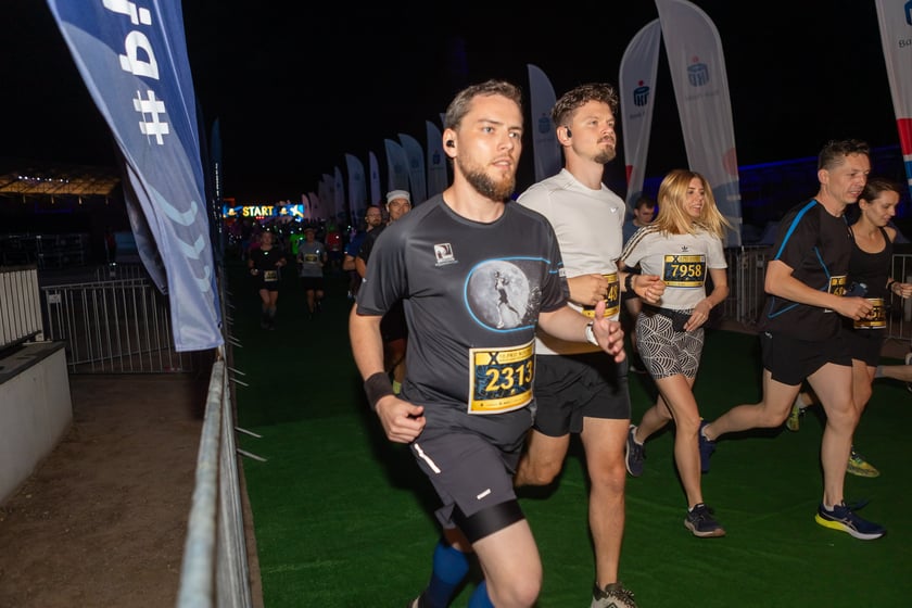 10. PKO Nocny Wrocław Półmaraton. Zdjęcia zawodników