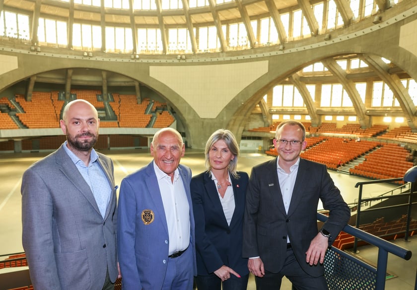 Zdjęcie z konferencji prasowej poświęconej 81. Tour de Pologne (1 sierpnia, Hala Stulecia)