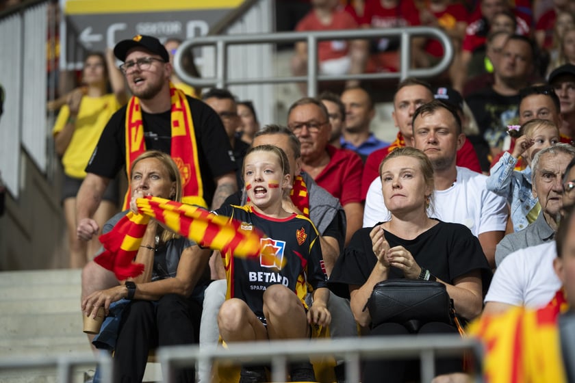 Kibice podczas meczu Betard Sparta Wrocław - GKM Grudziądz na Stadionie Olimpijskim