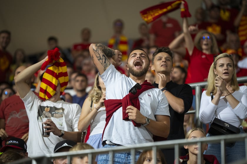 Kibice podczas meczu Betard Sparta Wrocław - GKM Grudziądz na Stadionie Olimpijskim