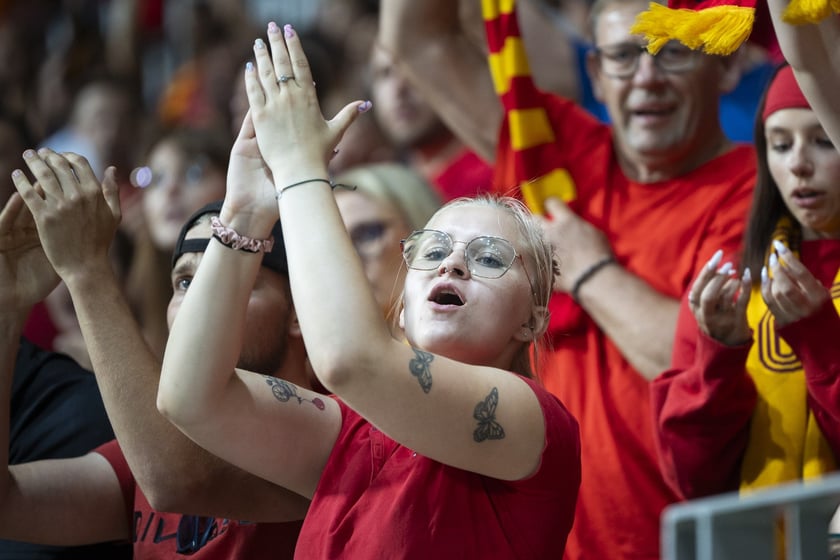 Kibice podczas meczu Betard Sparta Wrocław - GKM Grudziądz na Stadionie Olimpijskim