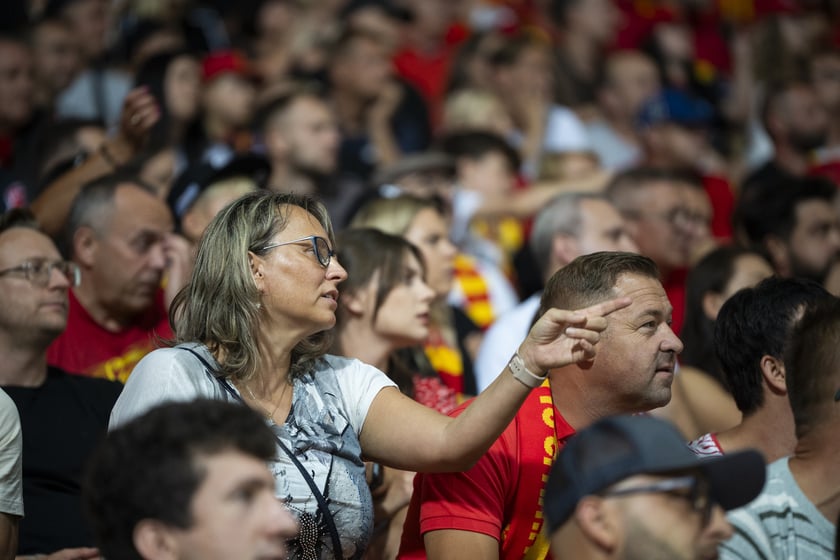 Kibice podczas meczu Betard Sparta Wrocław - GKM Grudziądz na Stadionie Olimpijskim