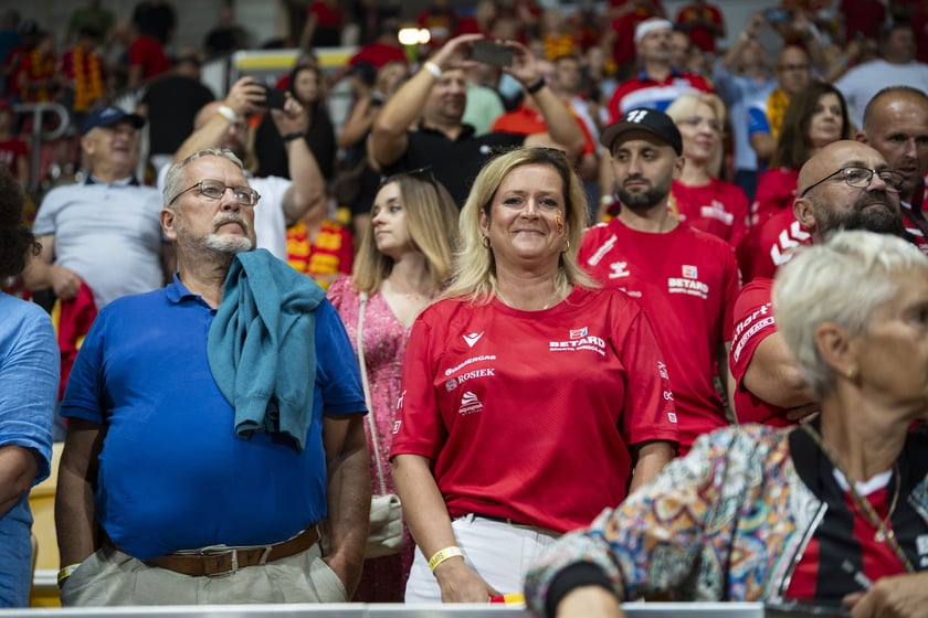 Kibice podczas meczu Betard Sparta Wrocław - GKM Grudziądz na Stadionie Olimpijskim