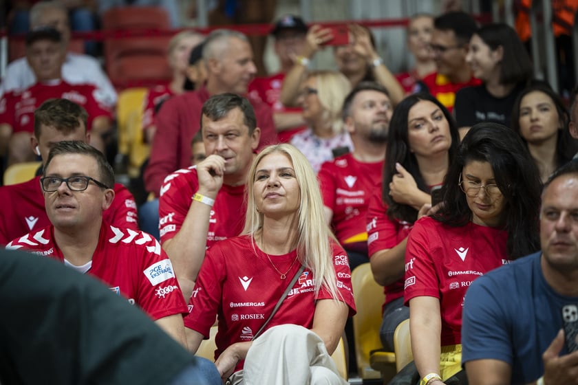 Kibice podczas meczu Betard Sparta Wrocław - GKM Grudziądz na Stadionie Olimpijskim