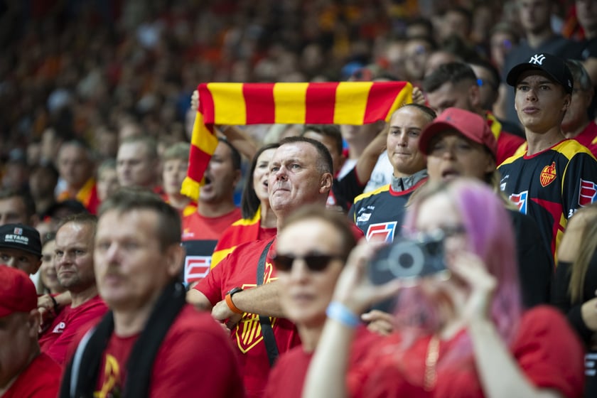 Kibice podczas meczu Betard Sparta Wrocław - GKM Grudziądz na Stadionie Olimpijskim